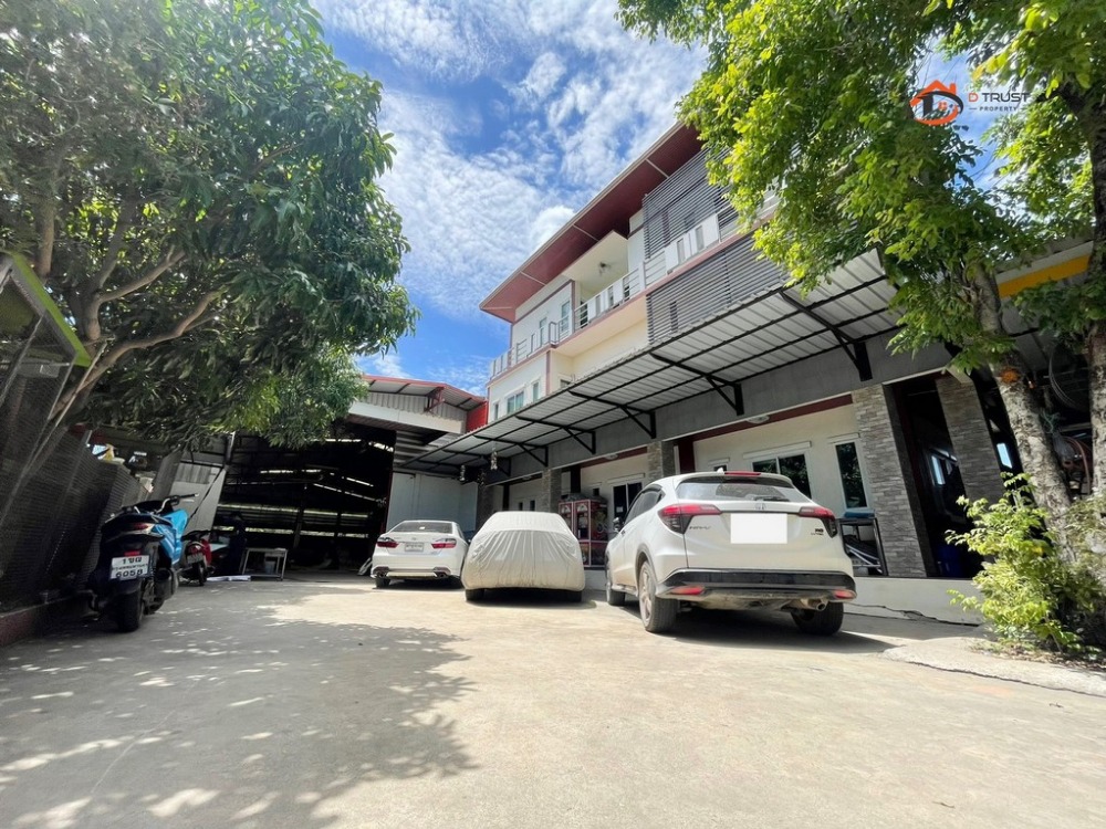 For SaleHouseRama 2, Bang Khun Thian : House for sale with warehouse, Rama 2, Sanam Ngam Charoen 25, Tha Kham, Bang Khun Thian, exit to Wat Yai Rom, Phuttha Bucha, along the convenient ring road.