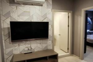 ขายคอนโดอ่อนนุช อุดมสุข : Code C20230700284....Life Sukhumvit 48 ขายพร้อมผู้เช่า, 1 ห้องนอน, 1 ห้องน้ำ, ชั้นสูง, แต่งครบ, ราคาพิเศษ!!
