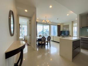 For RentCondoWitthayu, Chidlom, Langsuan, Ploenchit : Fully Furnished 2 Beds Condo for Rent!