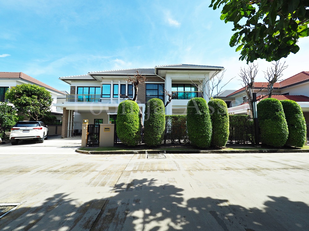 ขายบ้านพระราม 5 ราชพฤกษ์ บางกรวย : บ้านเดี่ยว 2 ชั้น โครงการ Grand Bangkok Boulevard ราชพฤกษ์-รัตนาธิเบศร์  (หน้าบ้านไม่ชนใคร)