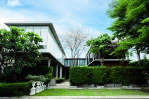 For SaleOfficeChokchai 4, Ladprao 71, Ladprao 48, : HOT DEAL : Land&Building for sale in Ladprao area, good location, near BTS, fully furnished and Ready condition