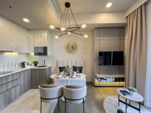 ขายคอนโดสุขุมวิท อโศก ทองหล่อ : 1Bed 34sqm‼️Fully Furnished‼️ราคาดีที่สุด ชั้นสูง วิวสวน🔥🔥Hot unit🔥🔥