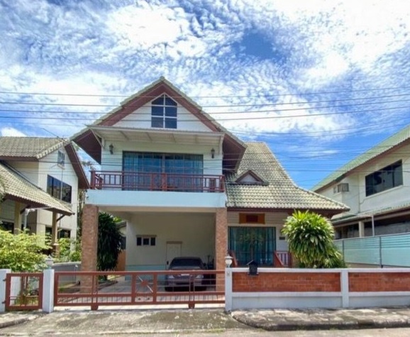 For SaleHousePattaya, Bangsaen, Chonburi : House for sale, size 63 square meters, Country Home Village 1, near tourist attractions, Sriracha District, Chonburi.