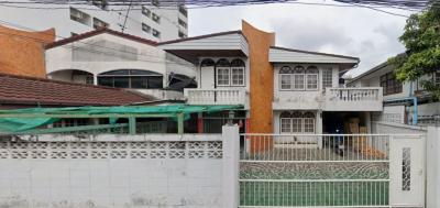 For SaleHouseRatchadapisek, Huaikwang, Suttisan : House for sale with tenants, Soi Pracharat Bamphen 15 Intersection 3 (Pracha Uthit Road), 50 square meters, 2 floors