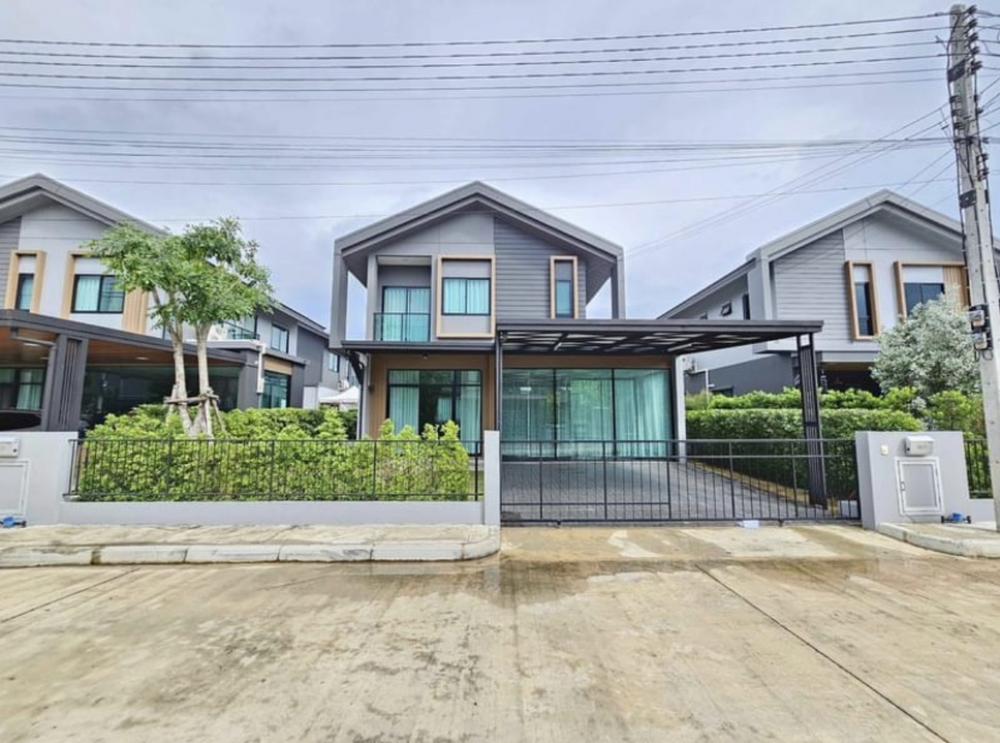 For RentHousePathum Thani,Rangsit, Thammasat : Single house for rent, Khanasiri Village, Ratchapruek-346 Sansiri, 2-story detached house, area 52.1 sq m, usable area 133 sq m (3 bedrooms, 1 glass room, can be used as a bedroom or living room. 2 bathroom, parking for 2 cars)