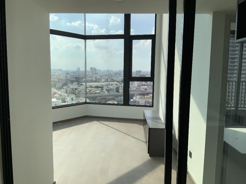 For RentCondoSiam Paragon ,Chulalongkorn,Samyan : Park Origin Chula Samyan 【𝐑𝐄𝐍𝐓】🔥 Very spacious room, duplex type, height 4.2 meters, 180-degree view, the best, ready to reserve 🔥 Contact Line ID: @hacondo