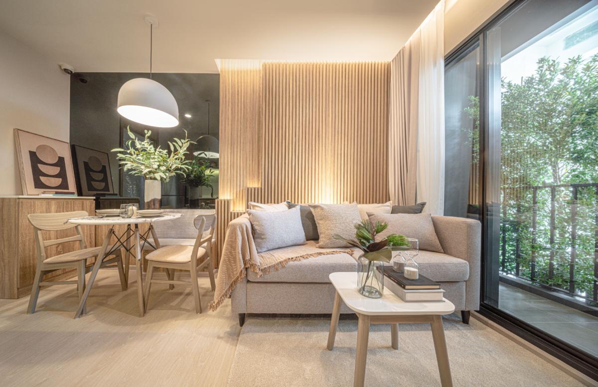 Sale DownCondoPinklao, Charansanitwong : The owner welcomes the agent of the new noble flashlight Wang Lang project, with an area of 26 square meters and complete furniture.