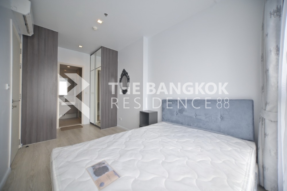 For RentCondoRatchadapisek, Huaikwang, Suttisan : Quinn Ratchada 17 - [ RENT ] for rent, 2 bedrooms, 2 bathrooms, 66 sq m, only 30,000 !! Very wide, high floor, beautiful view, not blocked at all. You can see the room / Ice 065-8219716