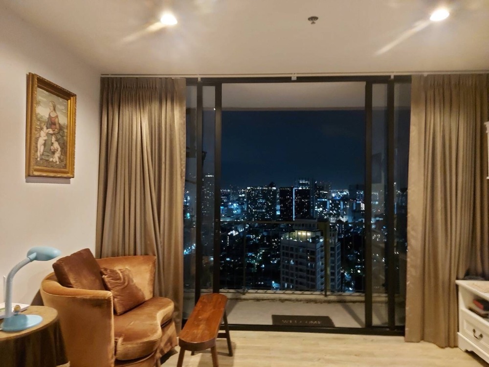 ขายคอนโดลาดพร้าว เซ็นทรัลลาดพร้าว : The Issara Ladprao ขายด่วน !! 2.79ล้านบาทเท่านั้น ราคาหายากแล้ว ห้องขนาด 34 ตรม ชั้นสูง พร้อมพาชมห้องค่ะติดต่อมาเลย