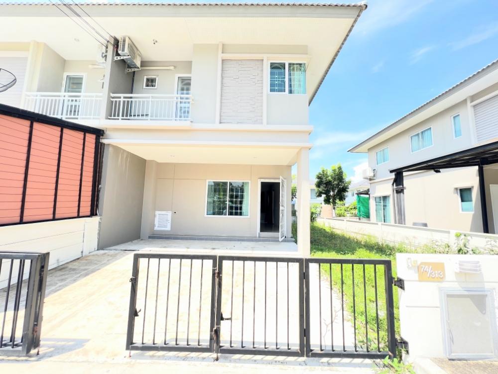 For RentHouseLadkrabang, Suwannaphum Airport : Urgently for rent, beautiful house, new house, never lived in, The Plant Village, On Nut Motorway.