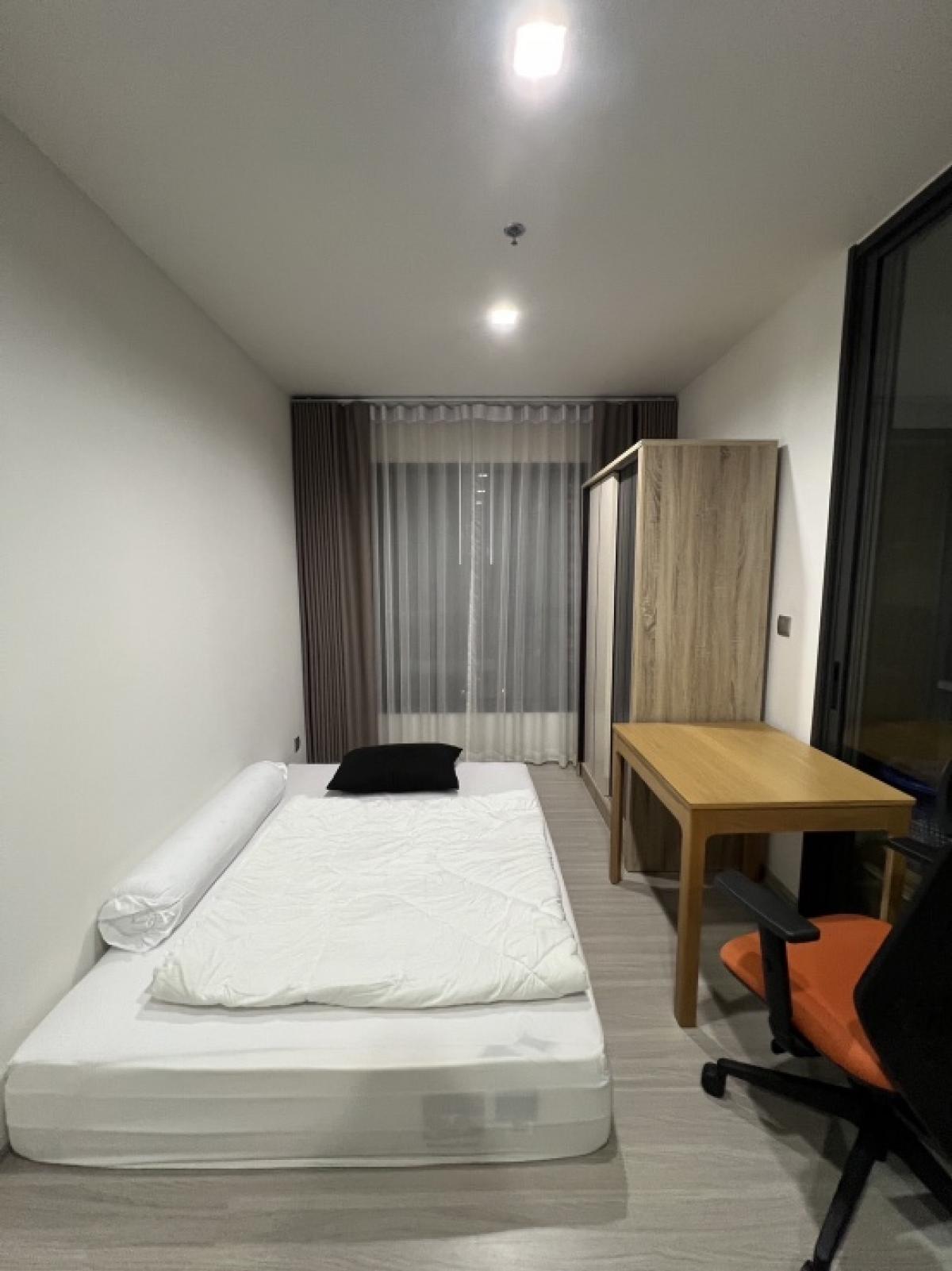 For RentCondoRama9, Petchburi, RCA : FOR RENT } 1 BEDROOM PLUS 35 SQ.M @@22,000 / Month
