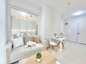 For SaleCondoOnnut, Udomsuk : M4427 - Condo for sale A Space Sukhumvit 77 next to swimming pool.