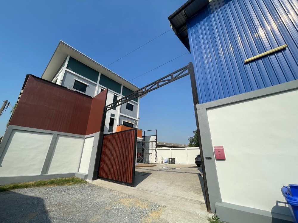 For SaleHouseRama 2, Bang Khun Thian : Urgent sale, 3-storey home office with a small warehouse, only 24 million baht.