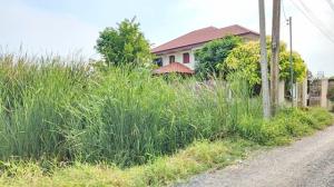 For SaleLandLadkrabang, Suwannaphum Airport : Pattanakarn 95-99 Sell Land Onnut 68-72 Prawet Negotiable 206 Sq.wa For building a house Premier Pe