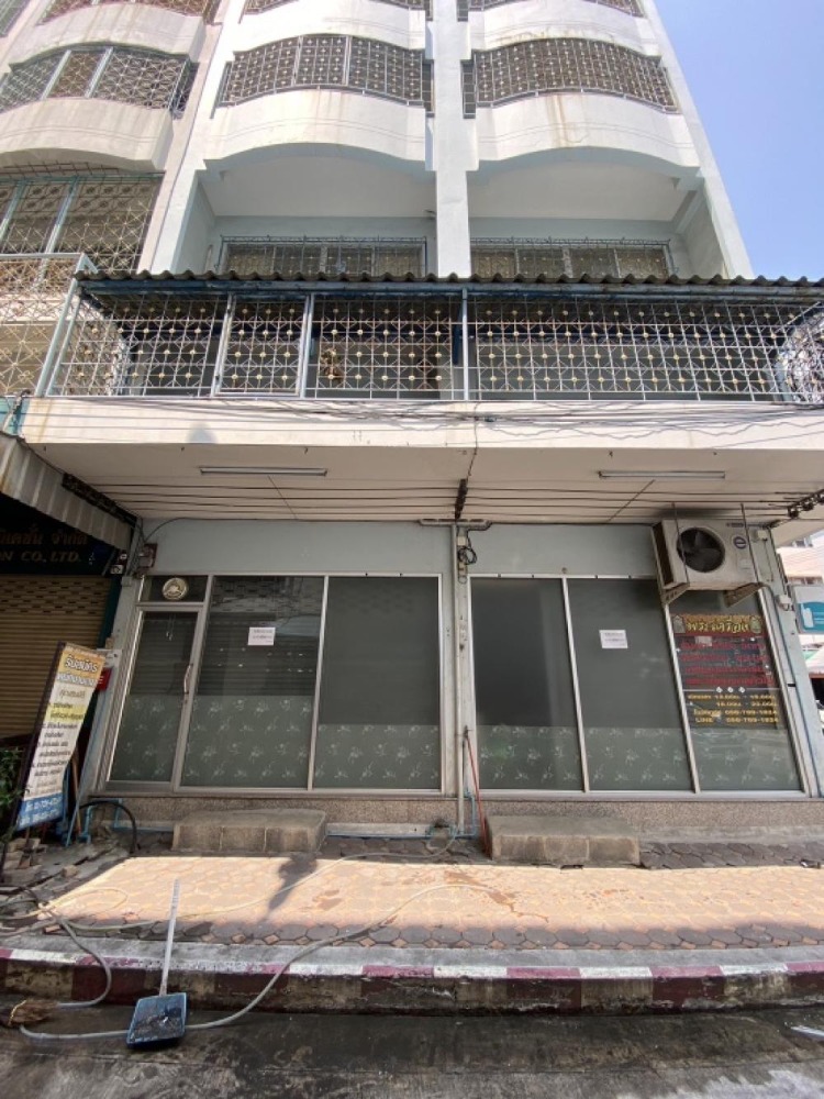 For SaleShophouseRamkhamhaeng, Hua Mak : Commercial building Ramkhamhaeng 2 / 9 bedrooms (for sale), Commercial Building Ramkhamhaeng 2 / 9 Bedrooms (FOR SALE) CJ220.