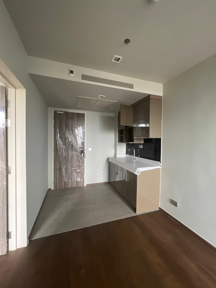 For SaleCondoSukhumvit, Asoke, Thonglor : Promotion to close the building, floor 30+, south, Ideo Q suk36, 1br 30sq.m. only 6.99mb. Including expenses on the transfer date Tel.088-2389494