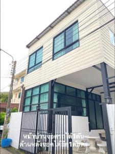ขายบ้านโชคชัย4 ลาดพร้าว71 : ขายบ้านพร้อมที่ดิน2ชั้น 50 ตร.ว ซอยลาดพร้าว80 กทม    ราคา 5.39 ล้านบาท ต่อรองราคาได้กับเจ้าของโดยตรง