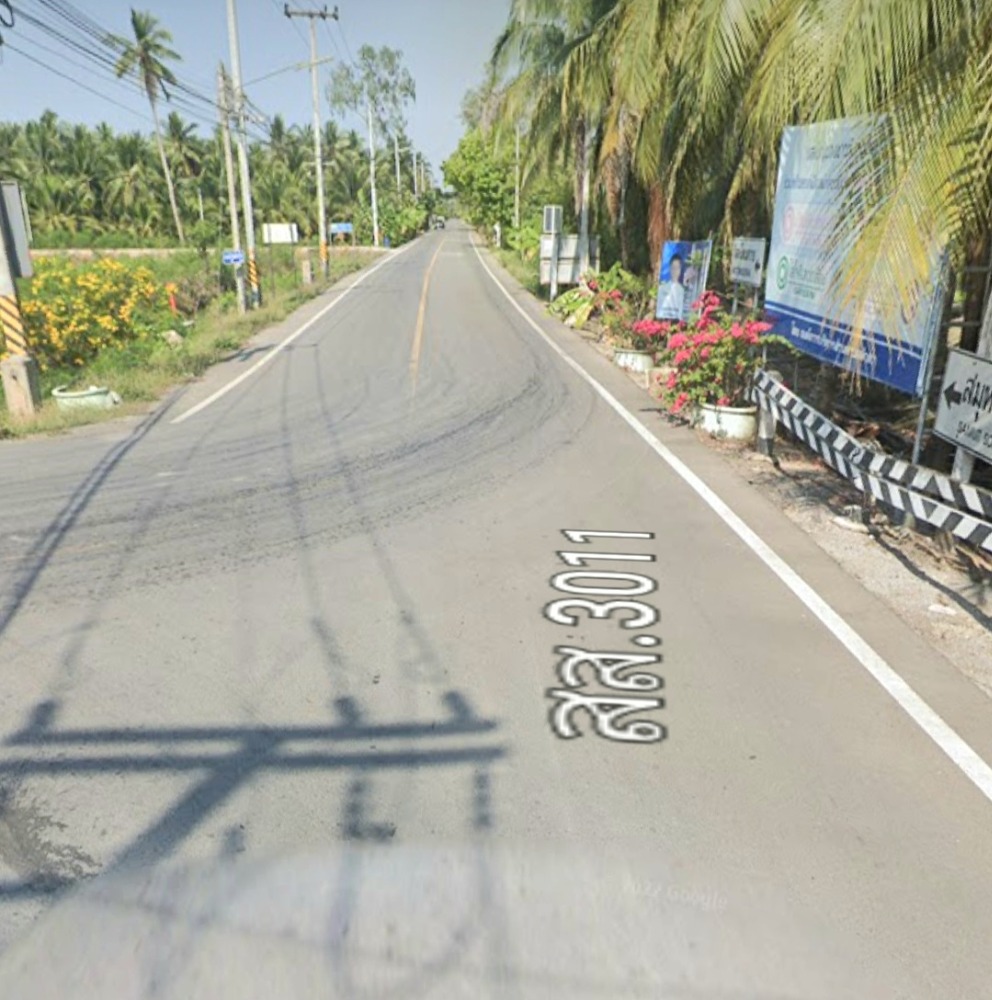 For SaleLandSamut Songkhram : ❤️ Beautiful land for sale near Tha Kha Floating Market ❤️​ Suitable for doing business ❤️ next to the road on two sides ❤️ The owner sells it herself ❤️