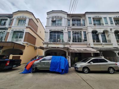 ขายทาวน์เฮ้าส์/ทาวน์โฮมโชคชัย4 ลาดพร้าว71 : ขาย ทาวน์โฮม Baan Klang Muang Chokchai 4 พื้นที่ 21 ตร.วา 3นอน 4น้ำ ใกล้โชคชัย 4