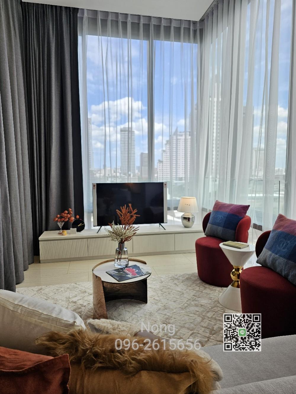 For SaleCondoSilom, Saladaeng, Bangrak : Show Unit For SALE Ashton Silom 86 Sq,m. Fully Finished @ 19.95 million baht, call now, Nong 096-2615656, very spacious room, 86 sq m. 2 bedrooms, 2 bathrooms, fully furnished, ready to move in Location: Silom , Chongnonsi Selling Price: 19,950,000 Baht C