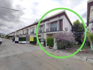 For SaleTownhousePhutthamonthon, Salaya : Cheap sale, 2-storey townhome behind the edge, the back does not stick to anyones house, Pruksa Town Next project. Pinklao-Sai 4 (Pruksatown Nexts Pinklao)