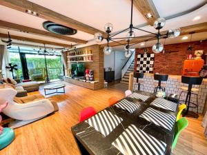 For SaleHousePattanakan, Srinakarin : For sale 📌📌 Single house, 2 floors, 4 bedrooms, Setthasiri Krungthep Kreetha, 260 sq m. ✅ Near Brighton International School and Wellington