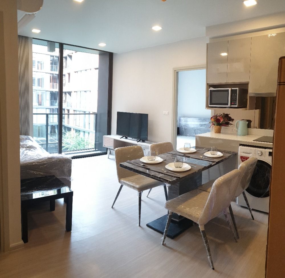 For RentCondoSukhumvit, Asoke, Thonglor : For rent!! New condo in the city center 500 meters from Ekamai Station