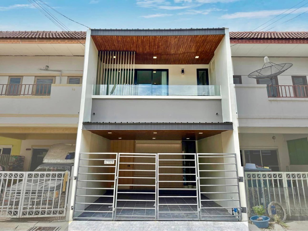 For SaleTownhouseKhon Kaen : townhouse for sale Mittraphap Modern Home University New renovations throughout