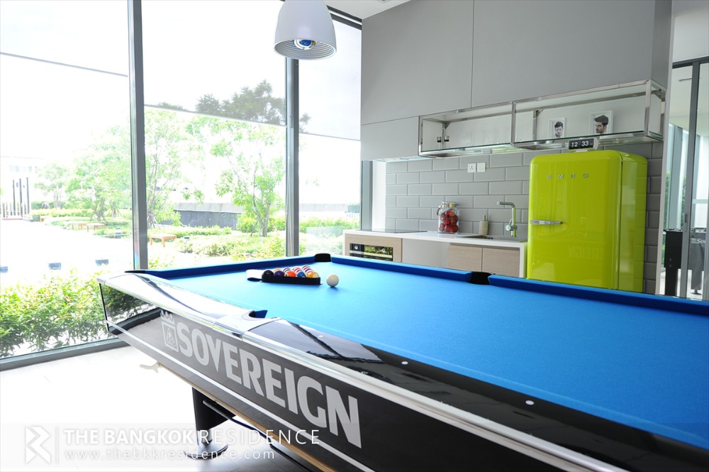 For SaleCondoOnnut, Udomsuk : Ideo Mobi Sukhumvit 81 / corner room, open view, next to BTS On Nut / 2bed 2bath 60sqm call 0617546461