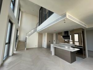 ขายคอนโดสาทร นราธิวาส : LTH9236 – Condo in Sathorn FOR SALE 2 beds 2 baths size 137 Sq.m. near BTS Saladaeng Station ONLY 49.44 MB