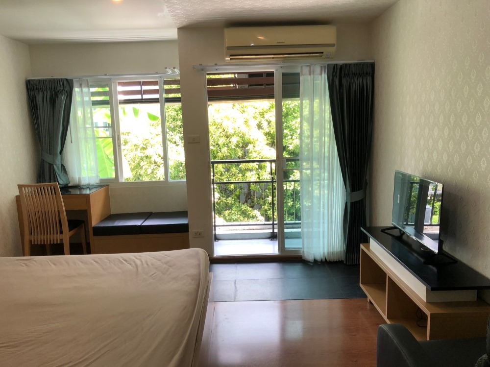For SaleCondoOnnut, Udomsuk : Urgent sale!! Condo near BTS On Nut, The next garden suite, 4th floor, studio room with kitchen, fully decorated/built-in, ready to move in.