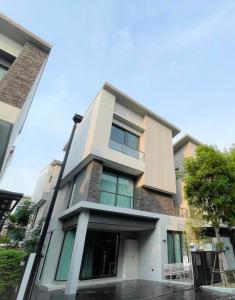 For SaleHouseYothinpattana,CDC : Selling cheap! Twin house Classe Ekkamai-Ramintra 36.3 sq m, beautifully decorated, ready to move in.