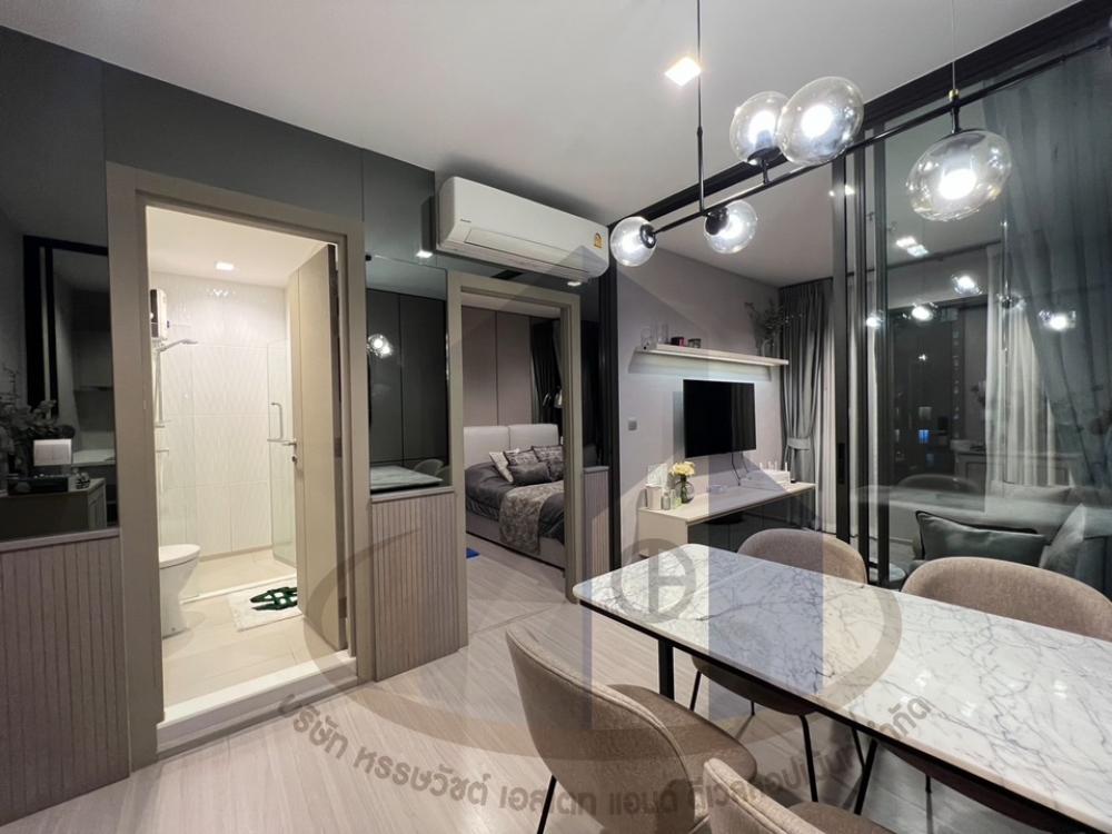 For SaleCondoRama9, Petchburi, RCA : ⭐️ For sale, sell! This price is hard to find. Fully decorated with built-in furniture. Big room. Life asoke rama9 ⭐️