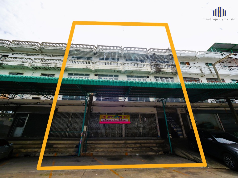 For SaleShophouseEakachai, Bang Bon : Selling below appraisal price!! Commercial building, 4 floors, 4 booths, Soi Ekachai 80, inside is the original factory, deep pile, strong and stable. Tight structure, good condition, purple city plan Suitable for making a factory right away!