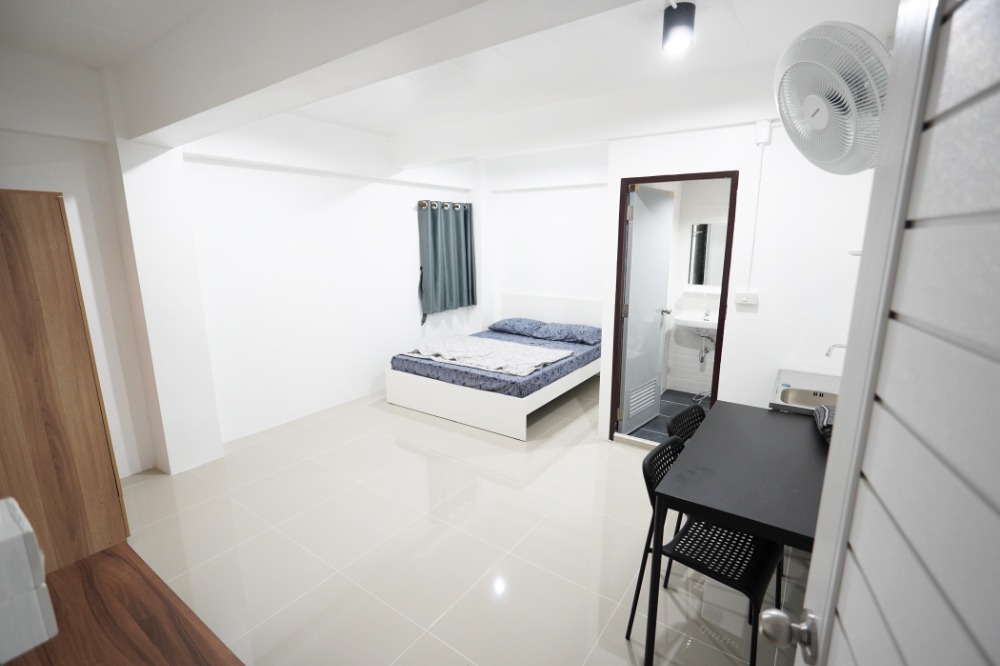 For RentCondoBang kae, Phetkasem : *New building The Corner 3 iii in the middle of Soi Phetkasem 42, intersection 1 - near Siam University-BTS-MRT Bang Wa-Seacon Bang Khae -Chao Pho Suea 2 Shrine-The Mall Bang Khae-Seni Market