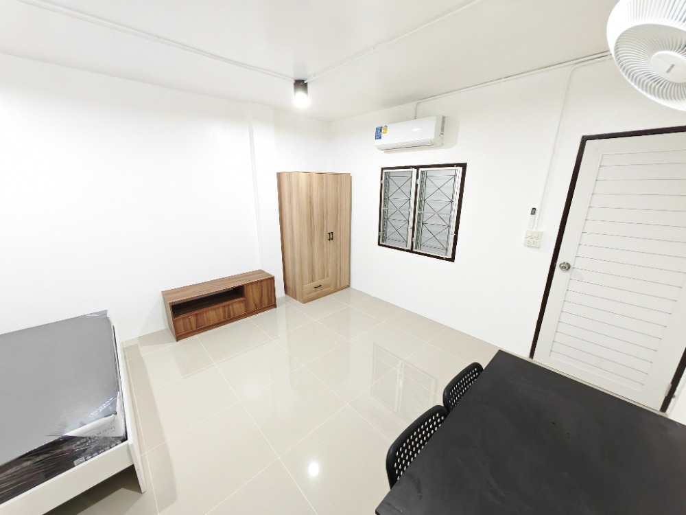 For RentCondoBang kae, Phetkasem : *New building The Corner 3 iii in the middle of Soi Phetkasem 42, intersection 1 - near Siam University-BTS-MRT Bang Wa-Seacon Bang Khae -Chao Pho Suea 2 Shrine-The Mall Bang Khae-Seni Market