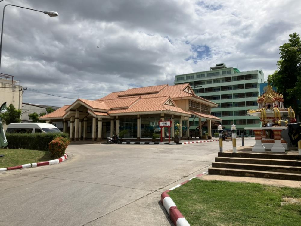 ขายขายเซ้งกิจการ (โรงแรม หอพัก อพาร์ตเมนต์)หัวหิน ประจวบคีรีขันธ์ : ขายโรงแรม & service Apartments ใจกลางเมืองหัวหิน ย่านเศรษฐกิจ ติดถนนเพชรเกษม ห่างทะเลแค่ 300 เมตร