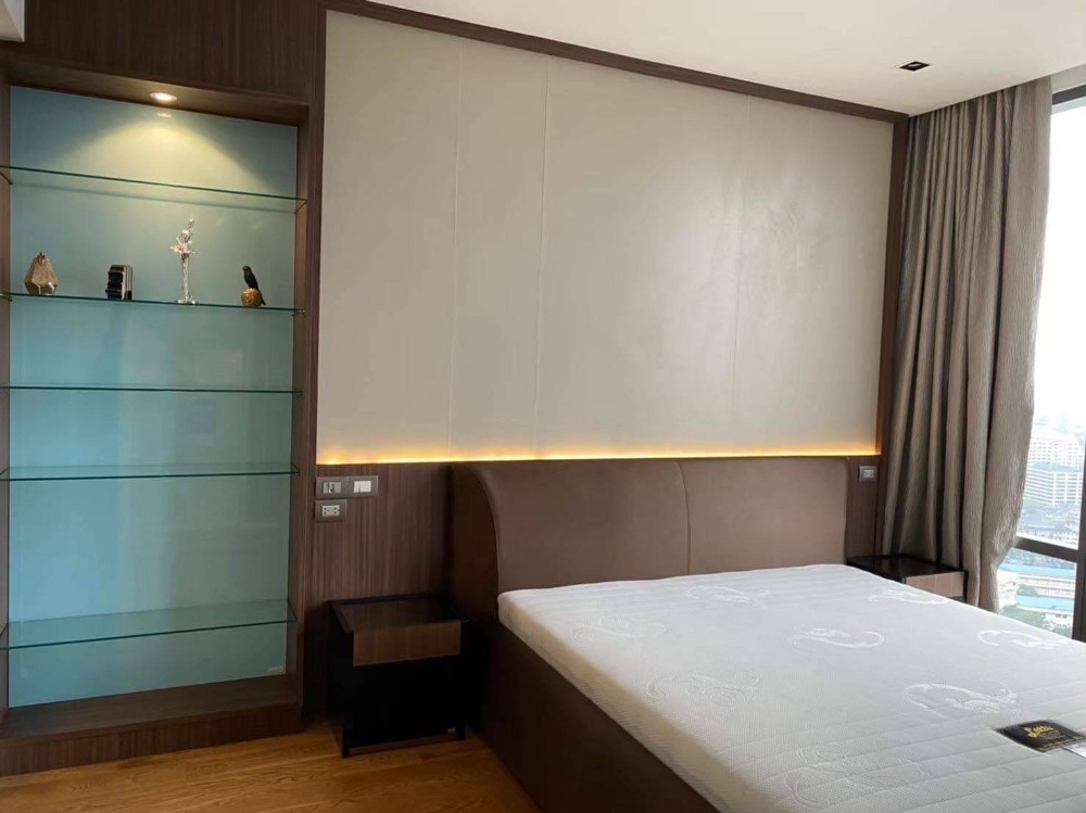 For RentCondoSathorn, Narathiwat : For Rent THE BANGKOK SATHORN 29th Floor Building : D Size 61 sq.m. 1 Bedroom 1 Bathroom #2529#