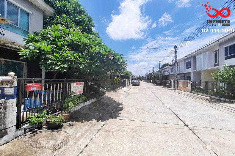 For SaleTownhouseNakhon Pathom : 2 storey townhome for sale, Pruksa Ville 56, Phutthamonthon Sai 5, Bang Toei Market Road (Pinklao-Nakhon Chaisri)