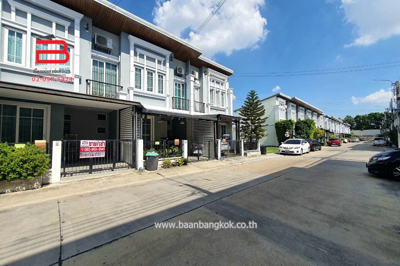 For SaleTownhouseLadkrabang, Suwannaphum Airport : Townhome, Golden Town Village 3, Bangna-Suanluang, area 16.5 sq m., Bangna-Trad Road, Prawet District