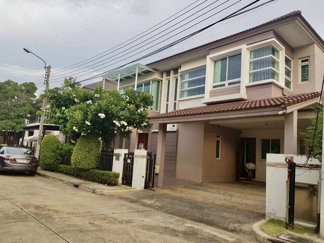 For RentHouseNawamin, Ramindra : Single house for rent, Bangkok Boulevard Ramintra 3, Bangkok Boulevard Ramintra 65 sq m, 4 bedrooms, 4 bathrooms, beautiful house, fully furnished, near Ramintra Expressway.