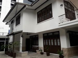 For RentHouseSukhumvit, Asoke, Thonglor : BH_01229 House for rent Single House Soi Sukhumvit 19