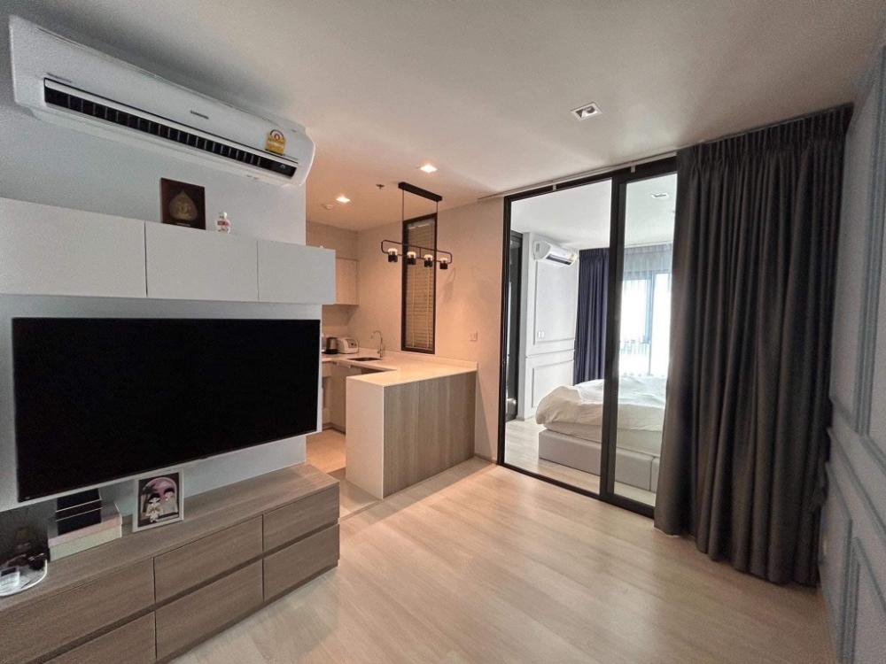 For RentCondoWitthayu, Chidlom, Langsuan, Ploenchit : Life one wireless, 35 sq m, 20th floor, 1 bedroom, 1 bathroom, view on the Embass side, four buildings, 2 rooms, not hot, never rented (very new condition, current picture)