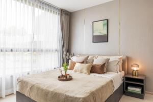 ขายคอนโดอ่อนนุช อุดมสุข : 2Bedroom 2 Bathroom | ราคาที่ดีที่สุด 🚩 4.59 ล้านเท่านั้น  | ลุ้นรับCashback สูงสุด 450,000 บาท  📞เซลล์ออย 098-292-4151  by ANANDA