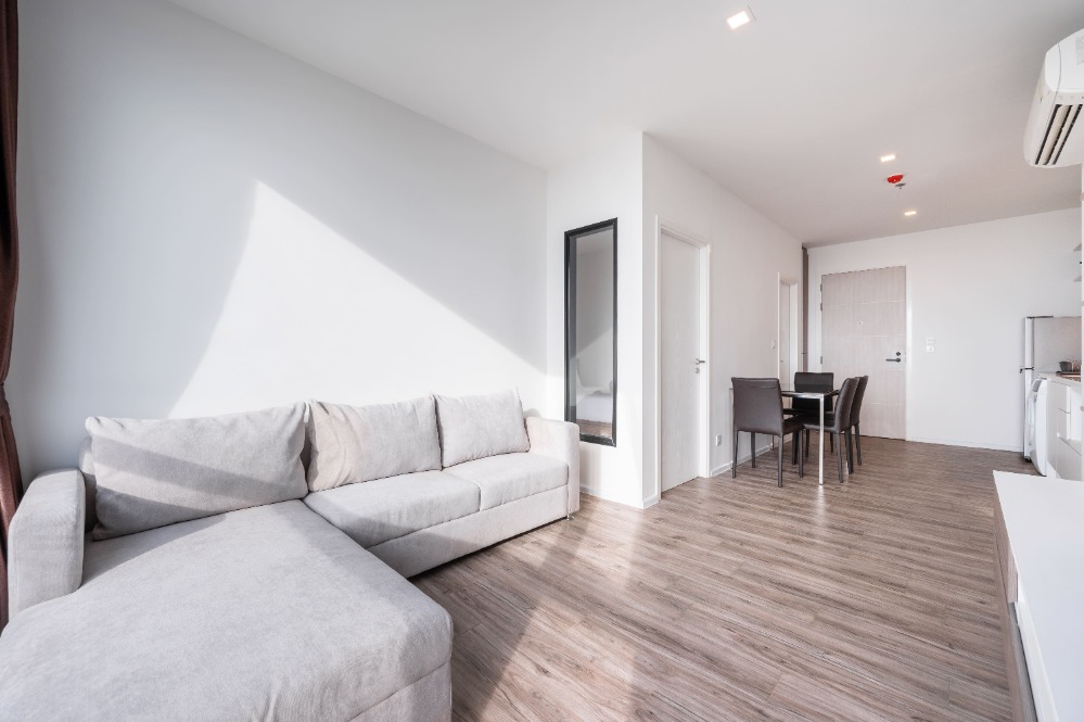 ให้เช่าคอนโดศรีราชา แหลมฉบัง บ้านบึง : ✅Condo for rent at Knightsbridge The Ocean Sriracha, 2 Bedroom 57 sqm. (Service residence by Hampton)  ✅Accept 1 month advance, Ready to move in get Free Wi-Fi