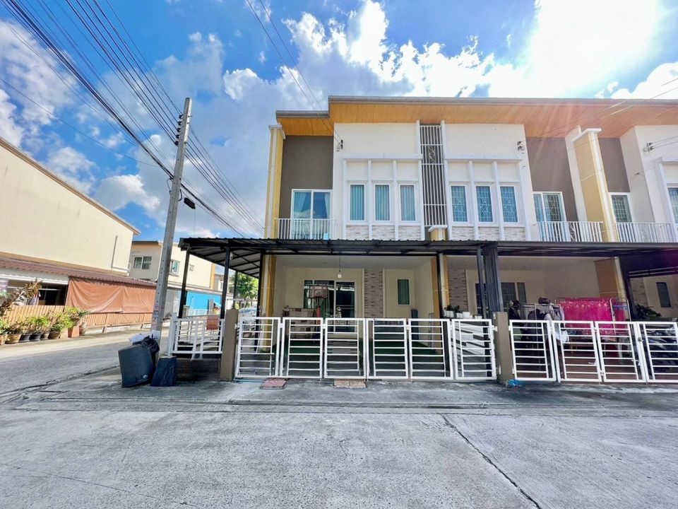 ขายทาวน์เฮ้าส์/ทาวน์โฮมมีนบุรี-ร่มเกล้า : BB245 ขาย ทาวน์เฮ้าส์ หมู่บ้าน โกลเด้น ทาวน์ รามคำแหง-วงแหวน Golden Town Ramkhamhaeng-Wongwaen #ทาวน์เฮ้าส์ถนนราษฎร์พัฒนา #GoldenTownรามคำแหงวงแหวน #ทาวน์เฮ้าส์หลังมุม