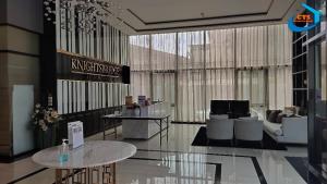 For SaleCondoSamut Prakan,Samrong : Condo for sale, beautiful room, view on the Chao Phraya River side.