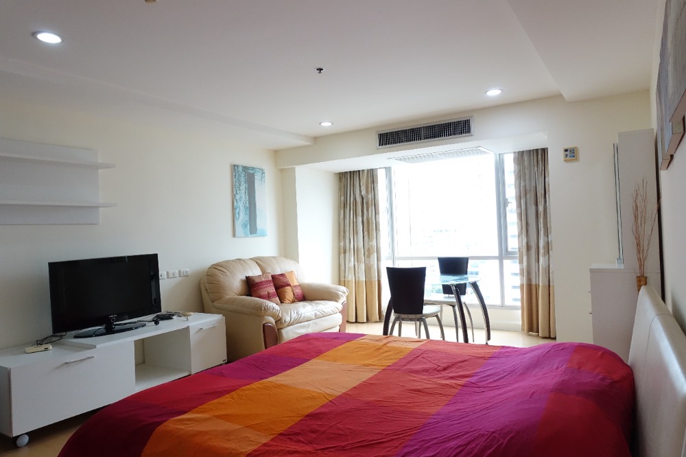 For SaleCondoNana, North Nana,Sukhumvit13, Soi Nana : 🔥Urgent sale, and rent luxury condo. In the heart of the city, Sukhumvit 13, very cheap 🔥 Fully furnished with electrical appliances You can move in now.!!!!!!!!