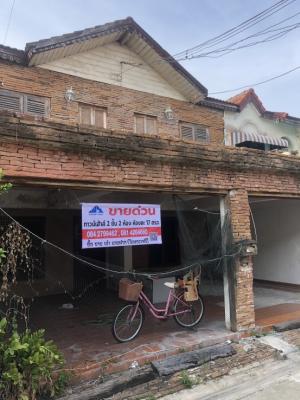ขายทาวน์เฮ้าส์/ทาวน์โฮมเกษตร นวมินทร์ ลาดปลาเค้า : ขายทาวน์เฮ้าส์ คู่ 35 ตารางวา 6 นอน 3 น้ำ  1ห้องครัว ด้านในตกแต่ง ไม้สัก3.5 ล้าน
