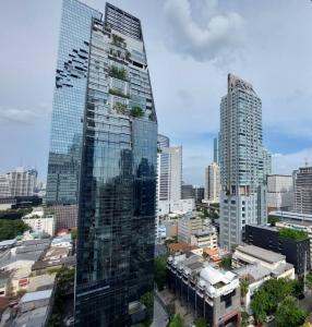 For SaleCondoSathorn, Narathiwat : Brand new condo Tait 12 ซอยสาทร 12  ▫️ Area: 104.5 sq. m. ▫️ Bedrooms: 2BRs  ▫️ Unit Type: 2B1 ▫️  Pet friendly  🐱🐶 Asking price = 29.5 MB